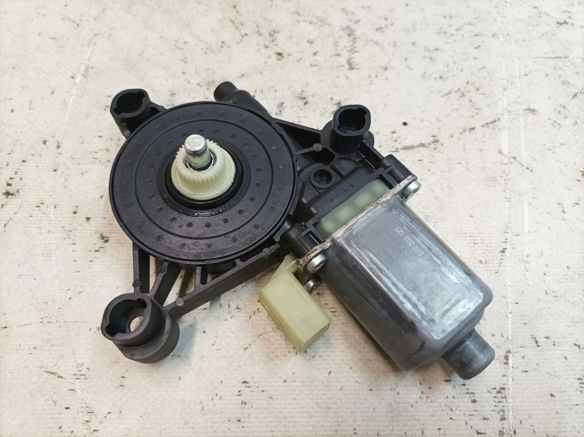 Front Rear Left Door Window Lifter Electric Motor Porsche Taycan 971959801