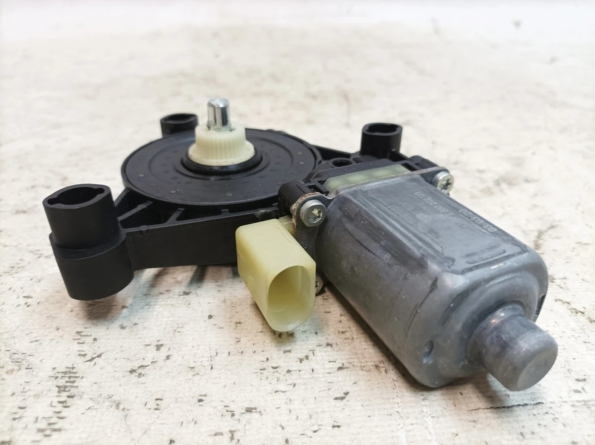 Front Rear Left Door Window Lifter Electric Motor Porsche Taycan 971959801