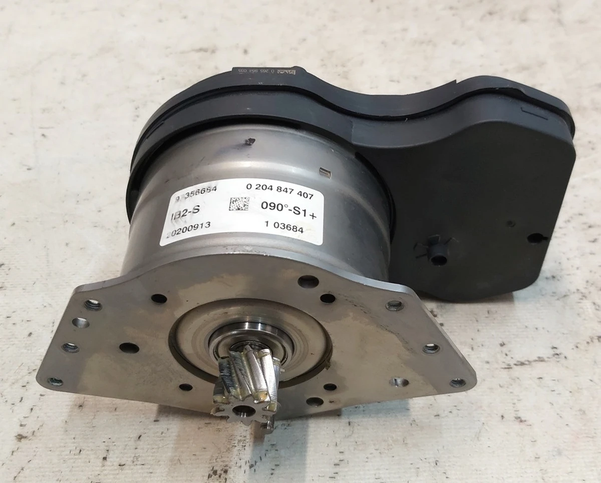 Мотор та плата управління підсилювача електромеханічного гальм БУСТЕР Tesla model 3, model Y 1188671-00-A