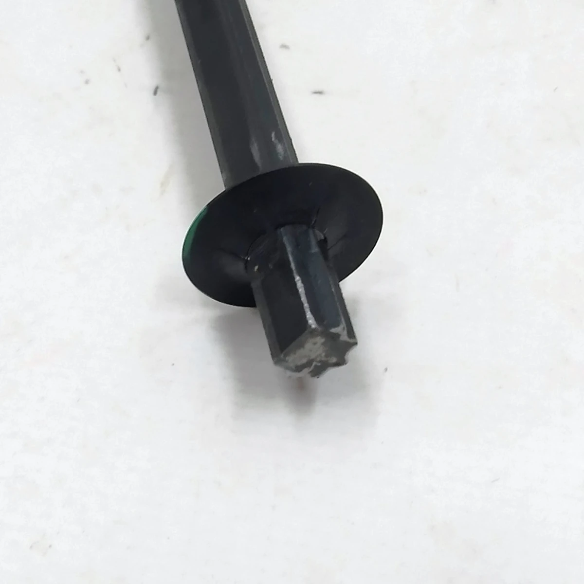 1 Вал приводной регулировки угла наклона спинки сиденья 1-го ряда Tesla model S REST, model X 9876527-03-A