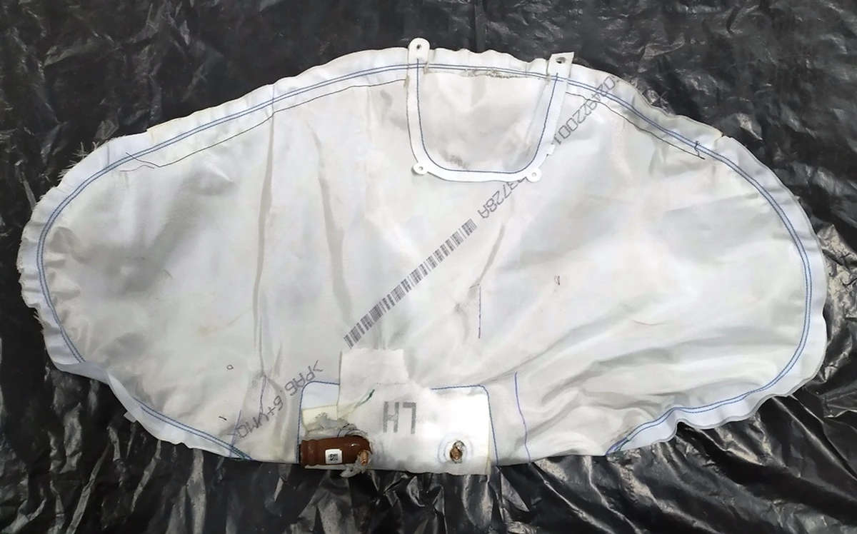 Driver seat airbag (for restoration) Tesla model X 9876527-03-A