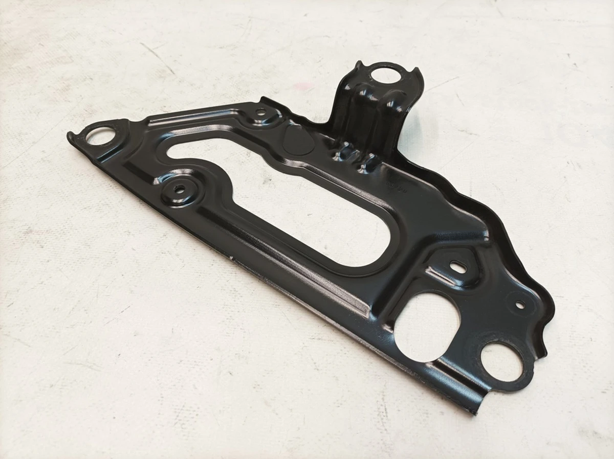 Compressor bracket upper part Porsche Taycan 9J1616199