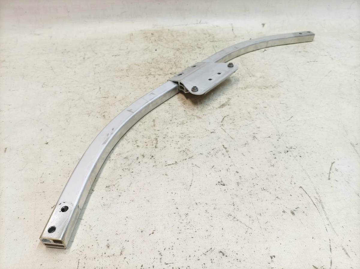 Розпірка-підсилювач передня Porsche Taycan 9J1805475