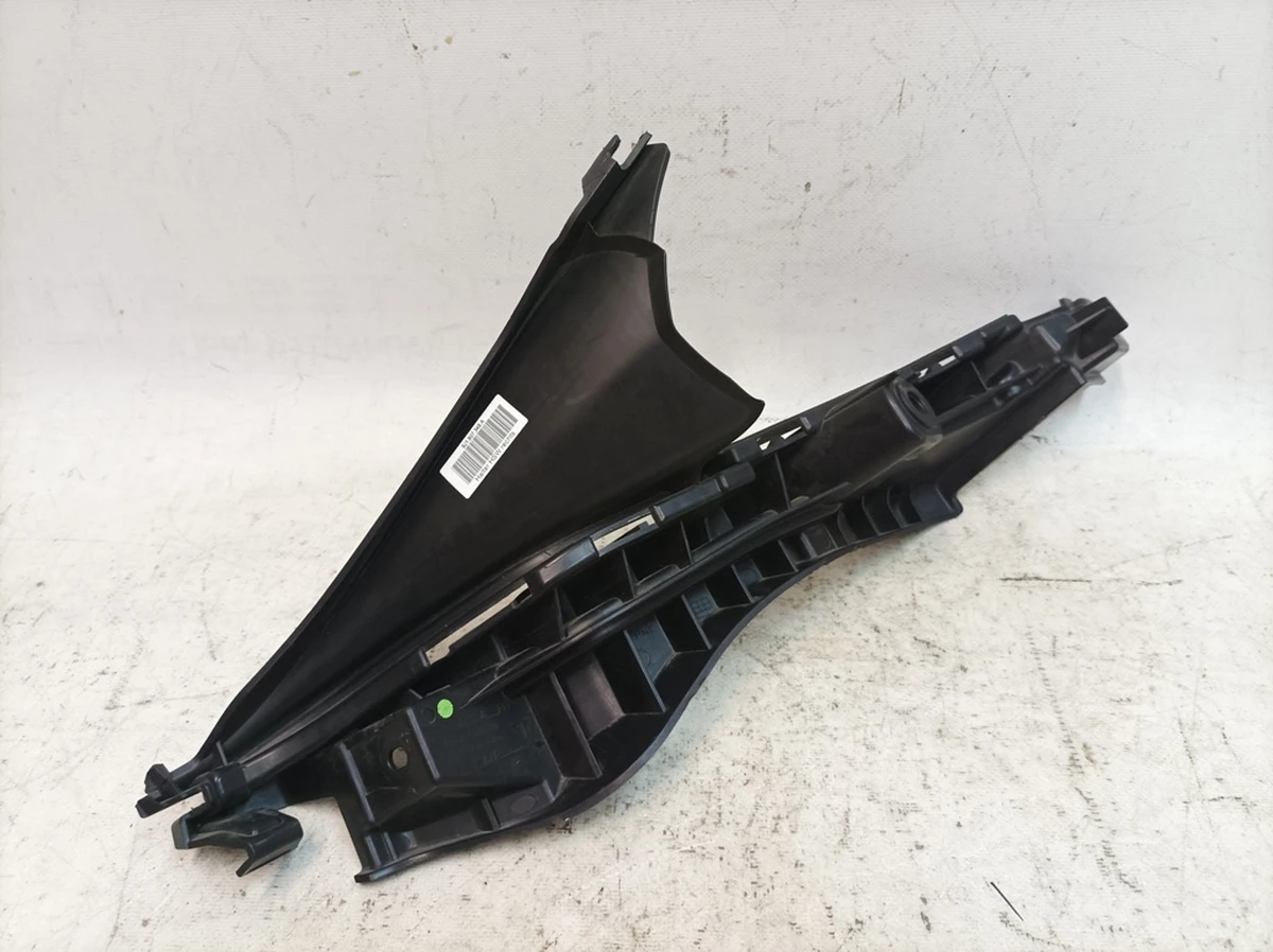 Кронштейн фари передньої правої Porsche Taycan 9J1807348A