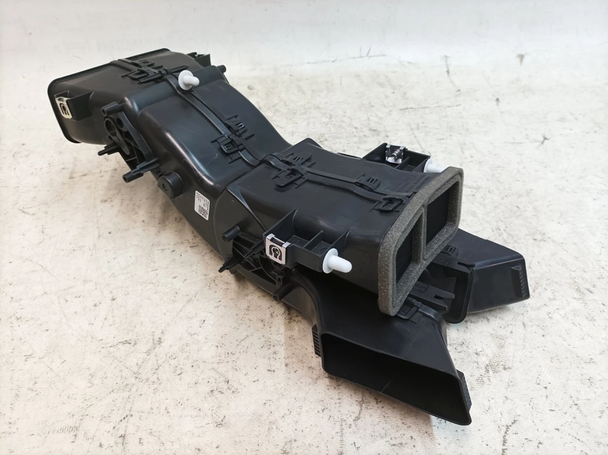 Air distributor housing 2-zone air conditioning center console Porsche Taycan 9J1815327B