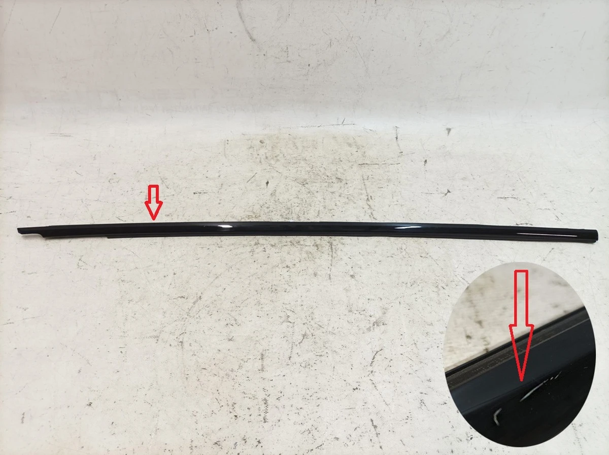 Front right outer door molding BLACK 041 (small scratch) Porsche Taycan 9J1837476B