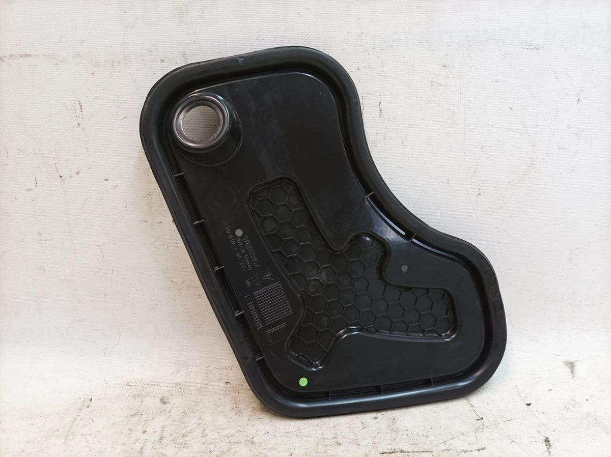 Front Left Door Cover Trim Porsche Taycan 9J1837915A