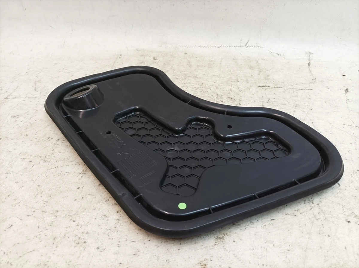 Front Left Door Cover Trim Porsche Taycan 9J1837915A