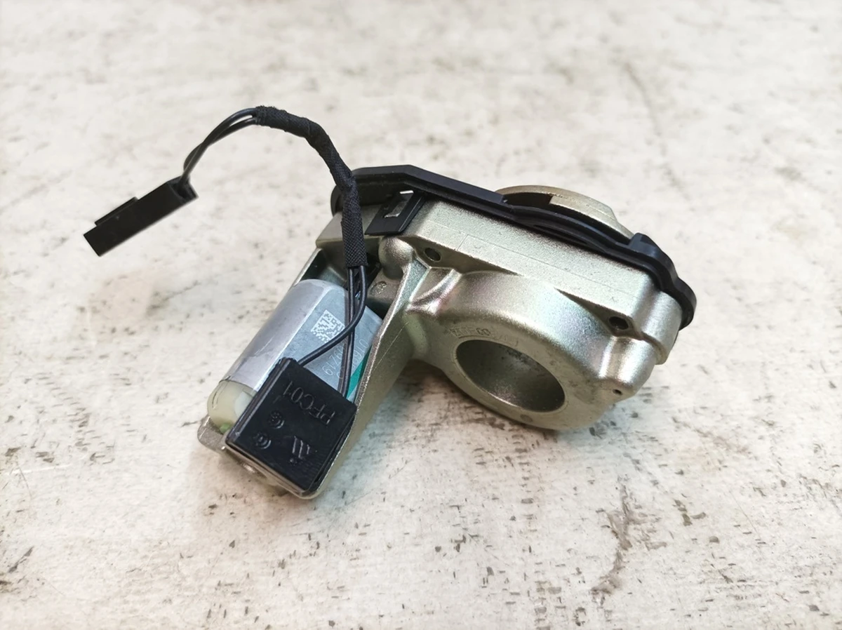 Привід складання дзеркала зовнішнього лівого Porsche Taycan 9J1857411