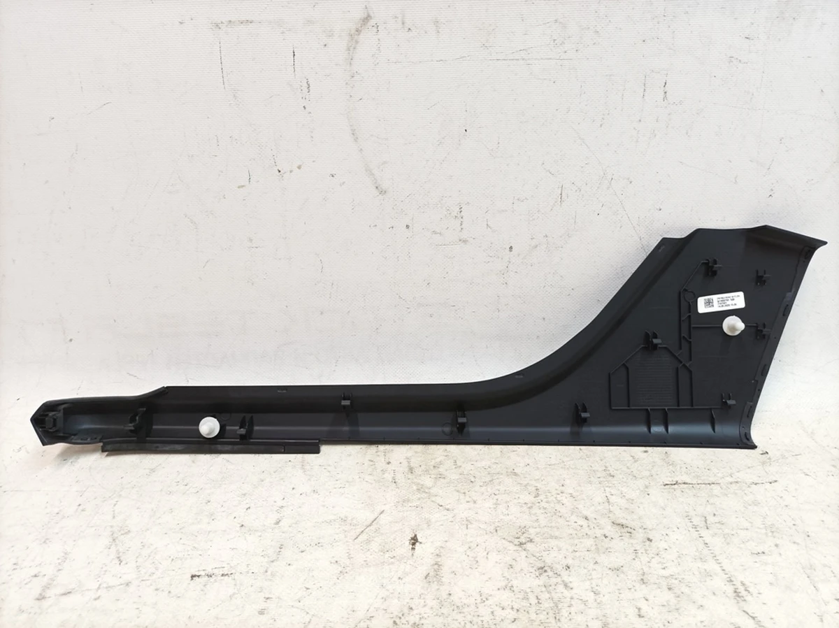 Облицовка боковая центральной консоли левая  5Q0 Porsche Taycan 9J1858793