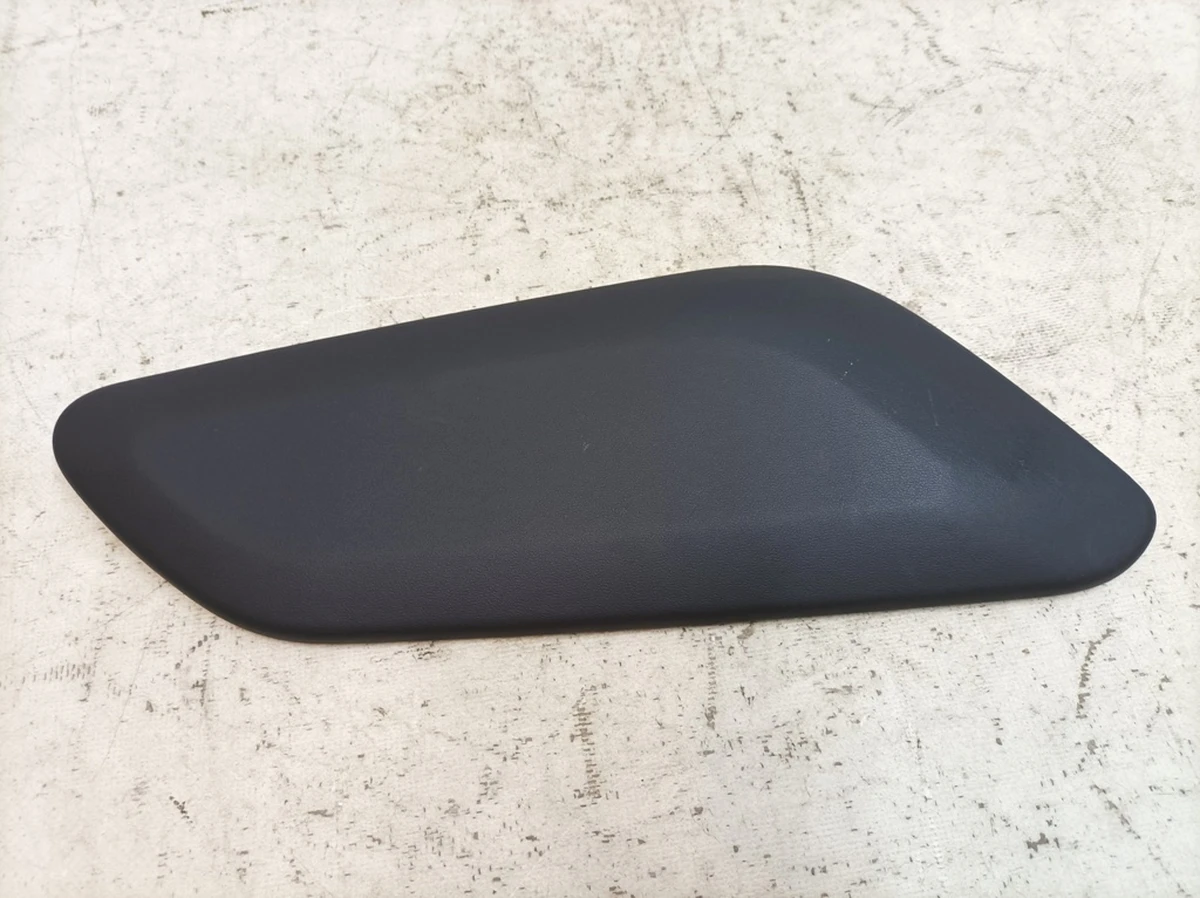 Облицовка центральной консоли левая A11 Кожа Porsche Taycan 9J1858927A