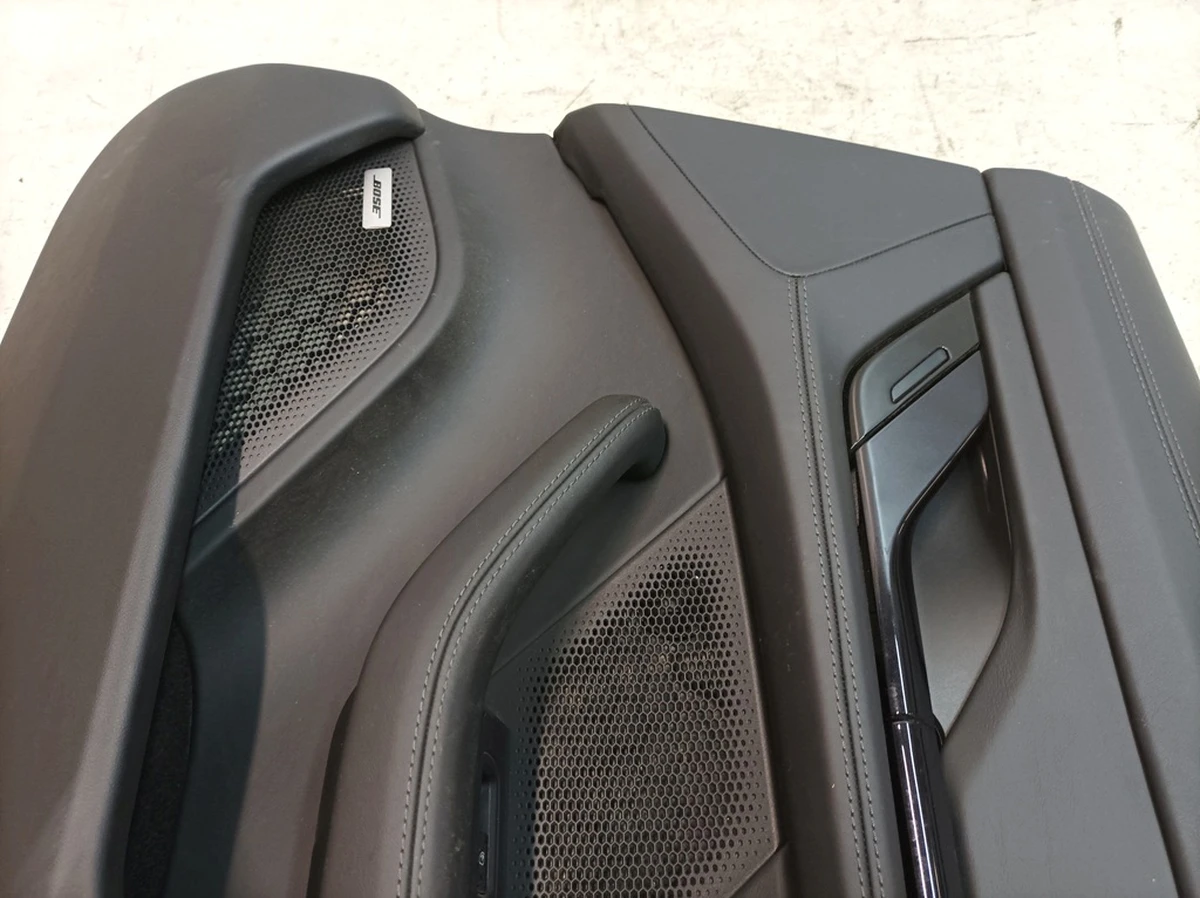 Rear right door map A11 leather assembly Porsche Taycan 9J1867211A