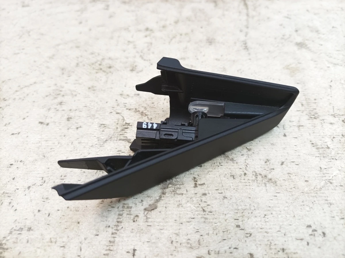 Front right door card overlay with indicator light Porsche Taycan 9J1867394A