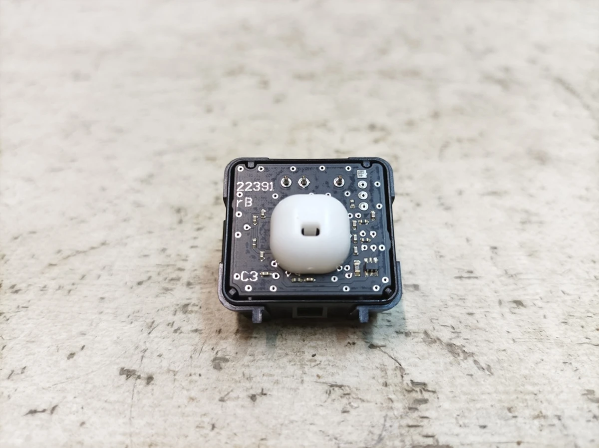 Датчик интенсивности солнечного излучения Porsche Taycan 9J1907539