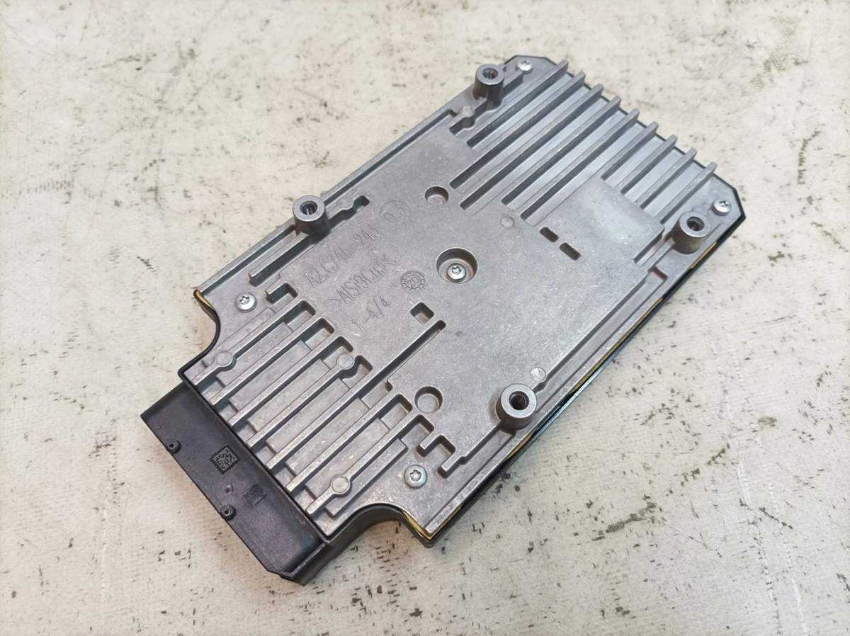 Блок керування системи регулювання дорожнього просвіту Porsche Taycan 9J1907553L