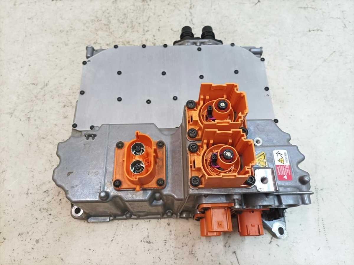 Перетворювач напруги HV BOOSTER HIGH Porsche Taycan 9J1915539AQ