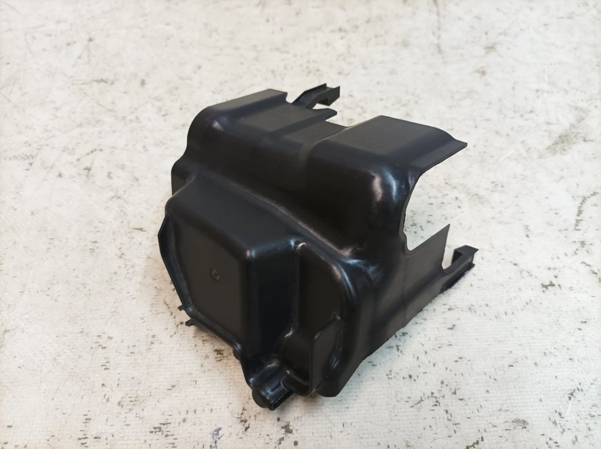 Накладка преобразователя напряжения Porsche Taycan 9J1959379A