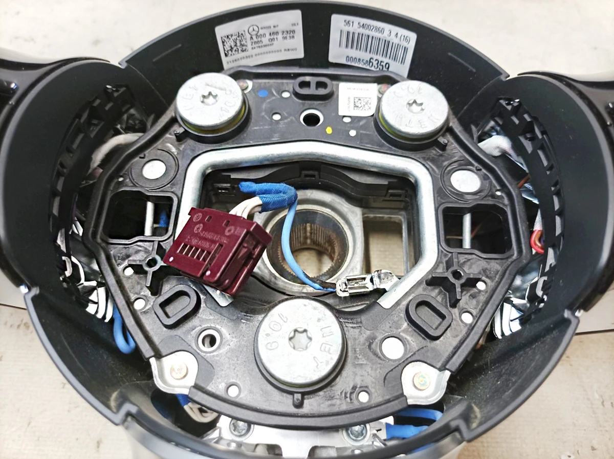 Multifunction steering wheel (leather) 9E38 Mercedes EQS A0994604910