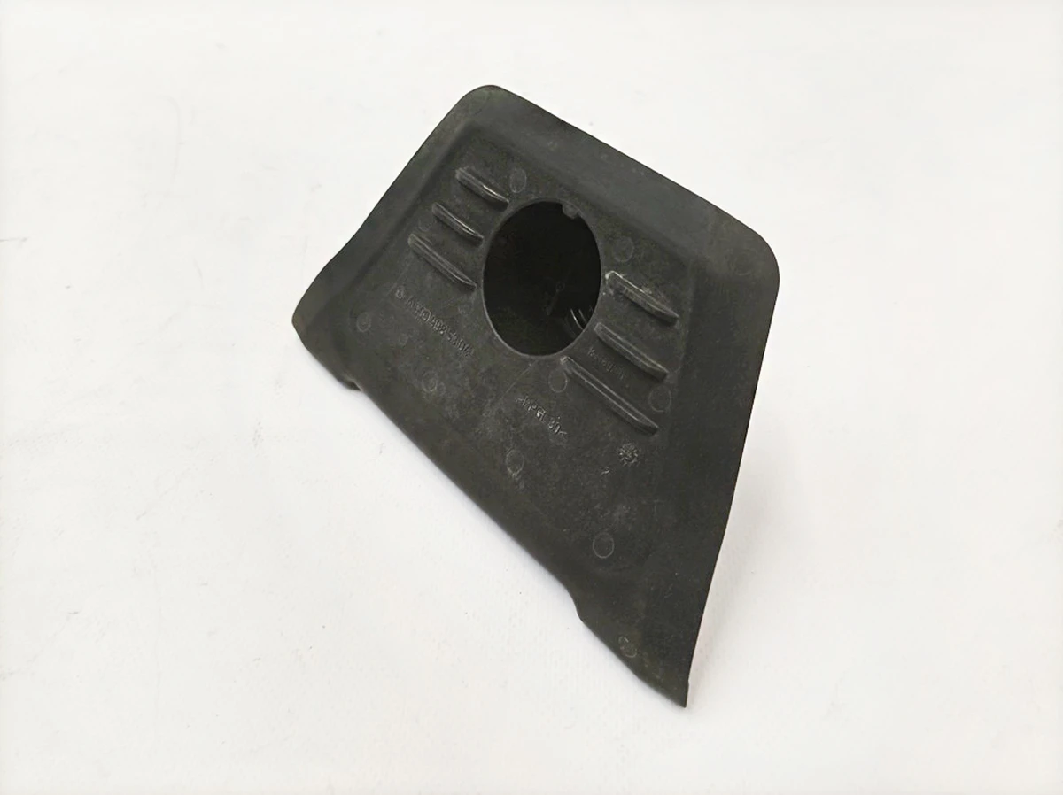 Накладка защиты порога внешняя Mercedes EQS A0009985304