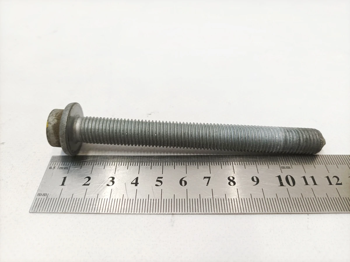 Болт с внутренним многогранником M12X1,5X110 Mercedes B-Class A0039902605