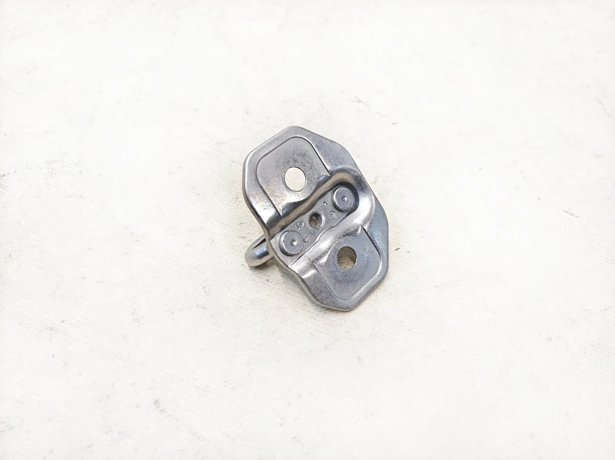 Mercedes EQS rear door lock bracket A0997231600