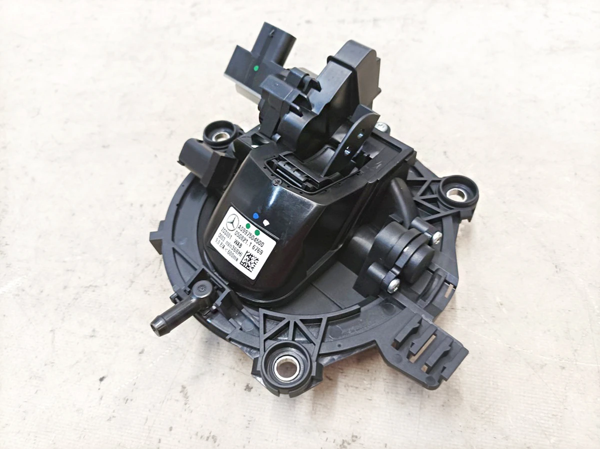 Ручка открытия крышки багажника в сборе с эмблемой и камерой Mercedes EQS A0997504500