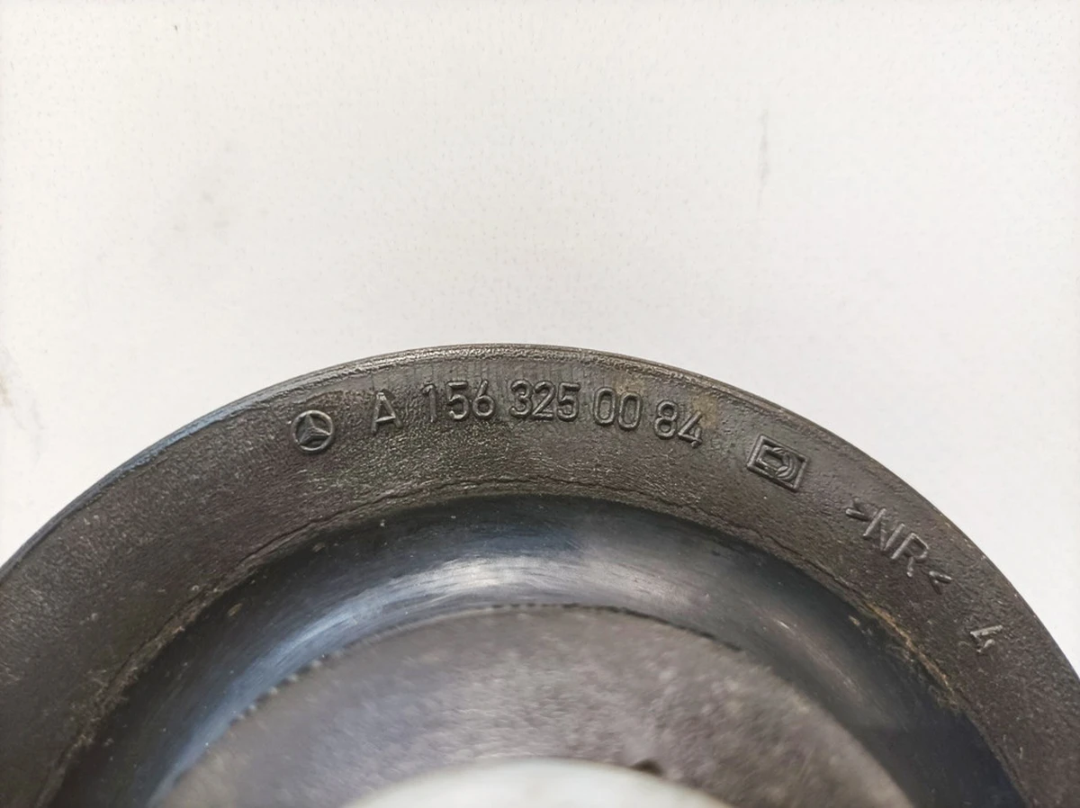 Упор пружини заднього амортизатора верхній лівий правий Mercedes B-Class A1563250084