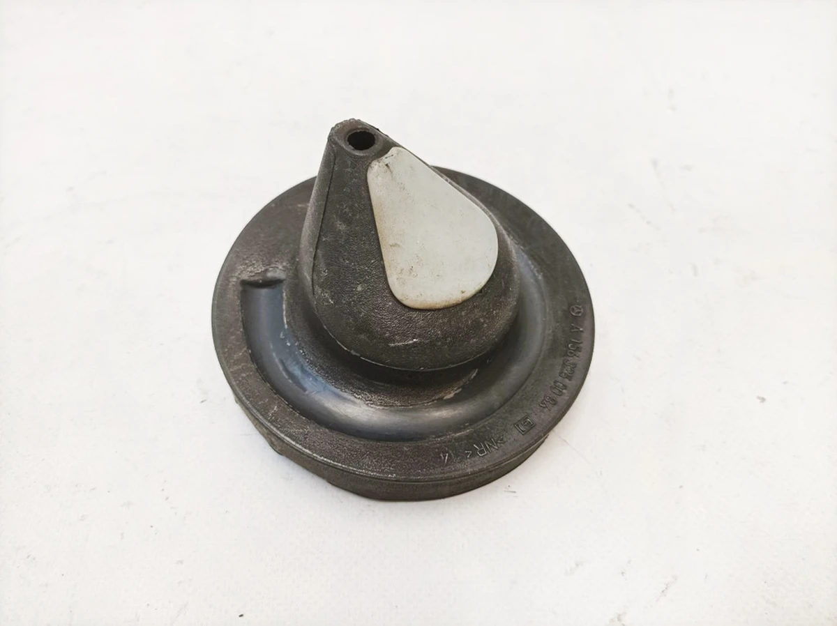 Упор пружини заднього амортизатора верхній лівий правий Mercedes B-Class A1563250084