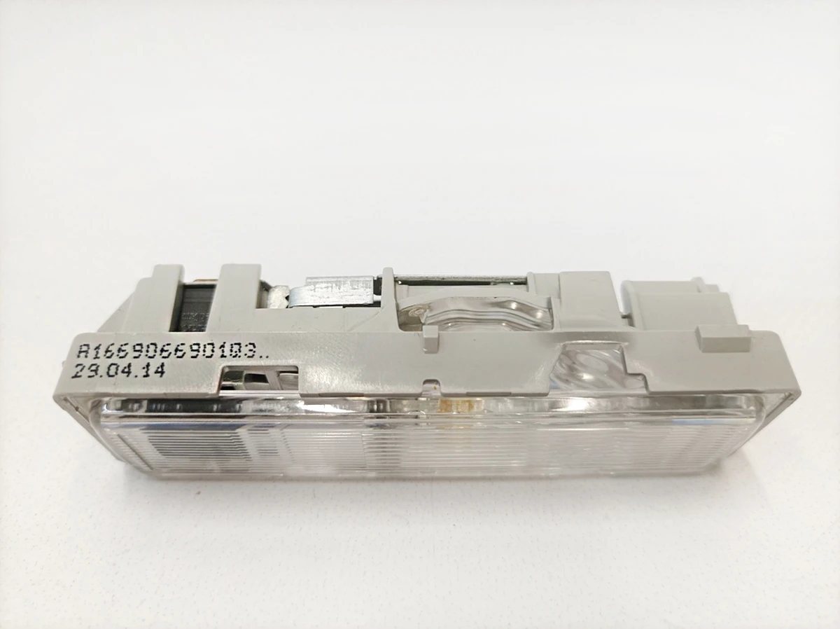 Rear left interior light cover (with scratches) Mercedes B-Class A1669066901