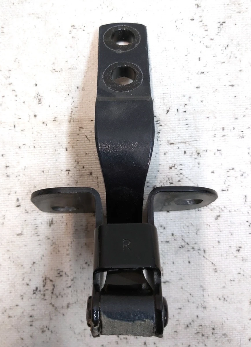 2 Петля крепления крышки багажника (ляды) правая PBSB Tesla model X 1009723