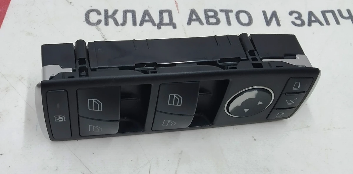 21 SWITCH, POWER WINDOW, DRIVER (button worn out) Tesla model S, model S REST, model X 1028641-00-A