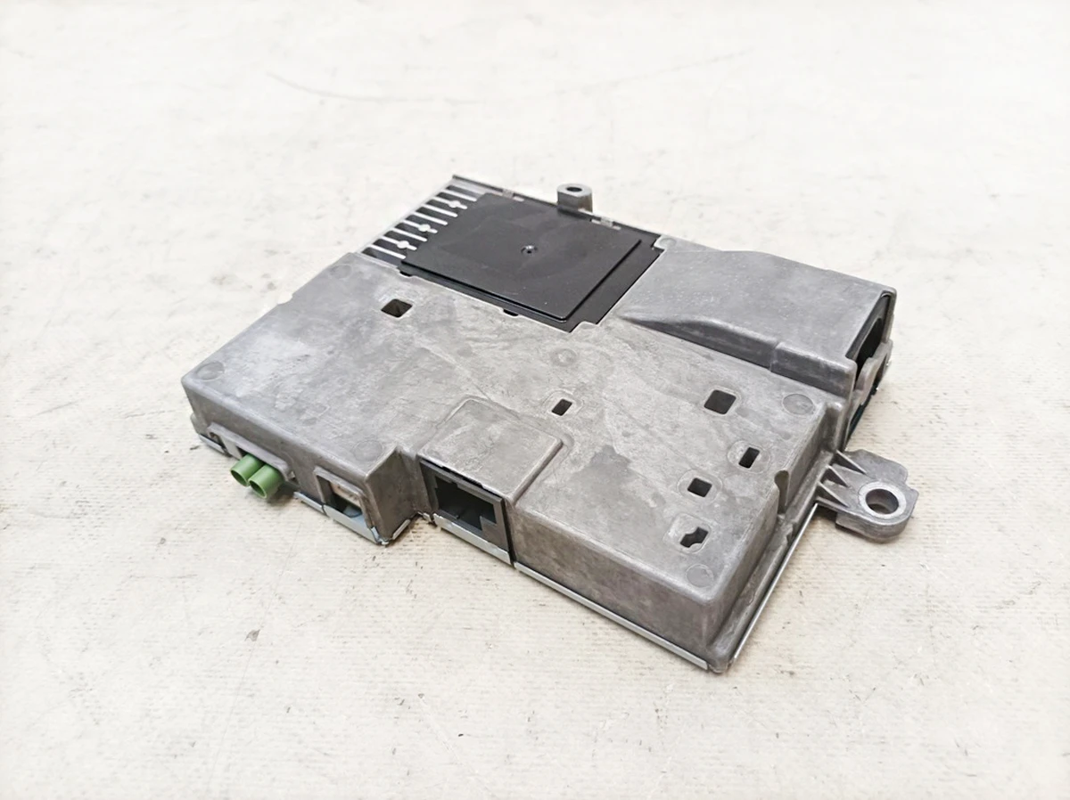 Блок керування дисплеєм приладової панелі Mercedes EQS A2069001416