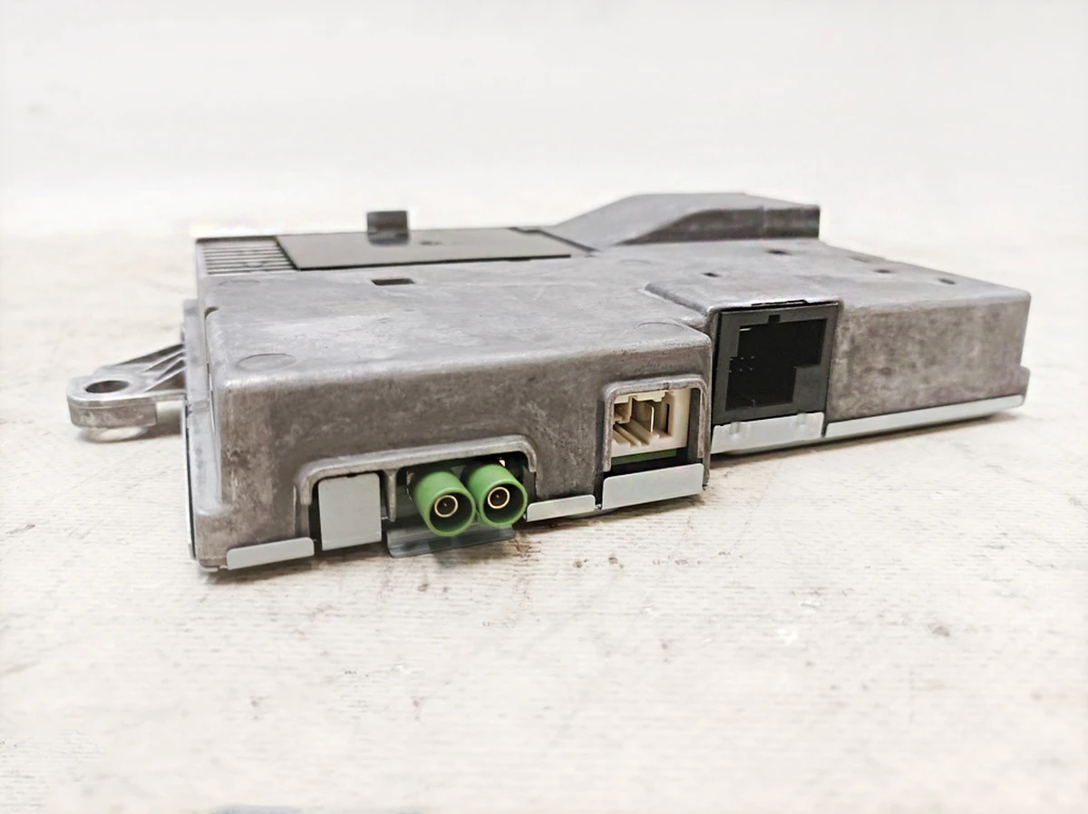 Блок керування дисплеєм приладової панелі Mercedes EQS A2069001416