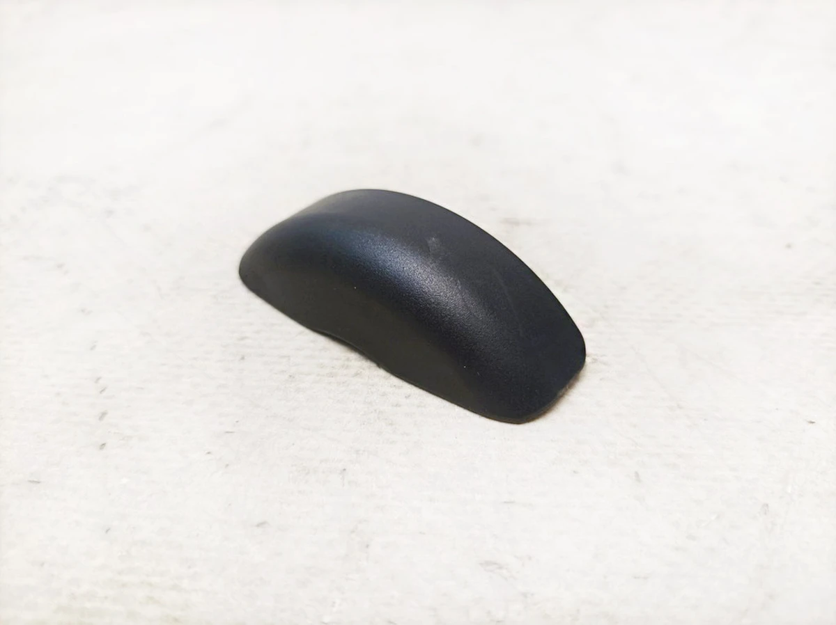 Накладка каркаса сидіння другого ряду Mercedes EQS A2069210000