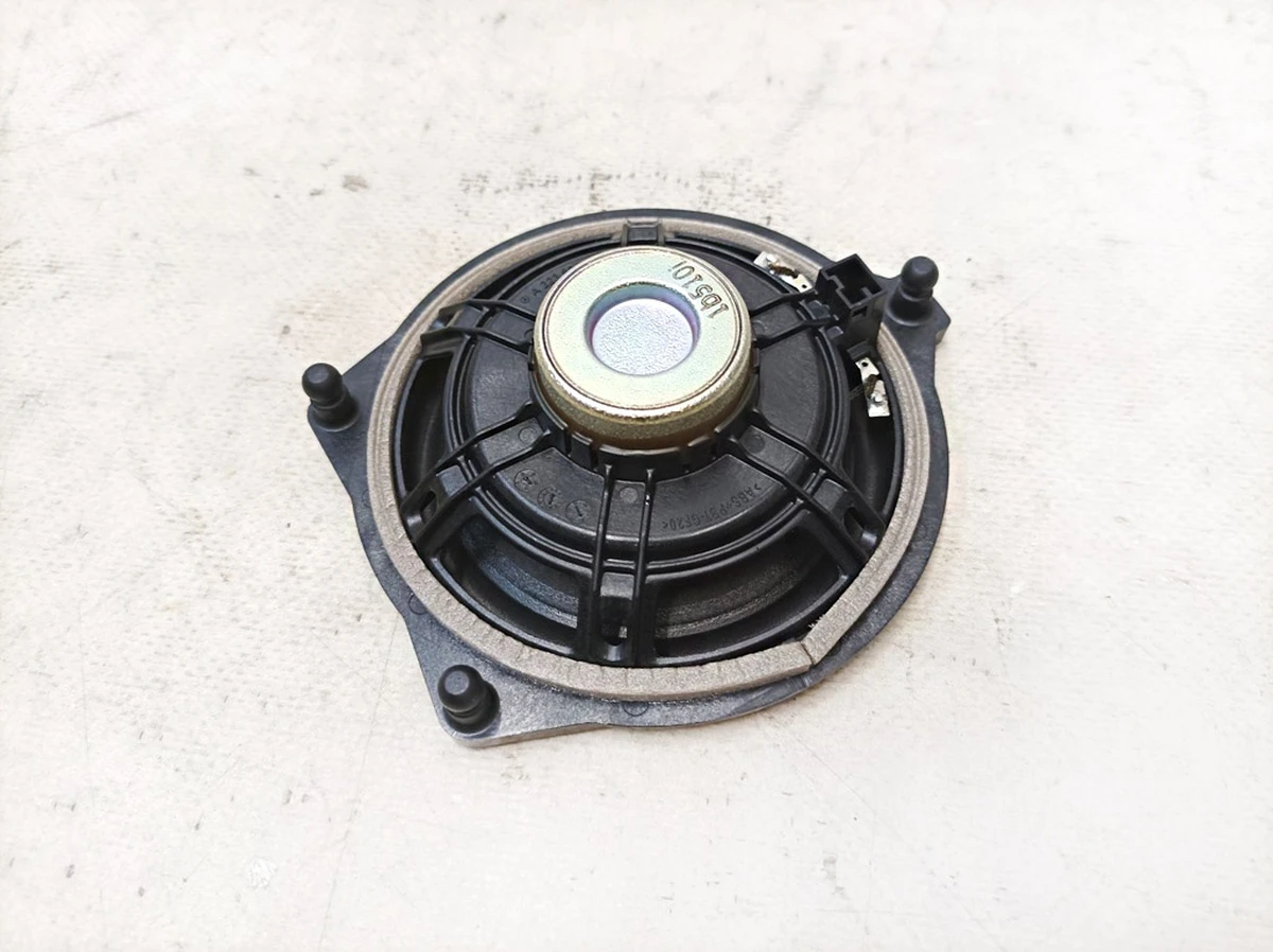 Динамик среднечастотный передней панели Burmeister Mercedes EQS A2238203001