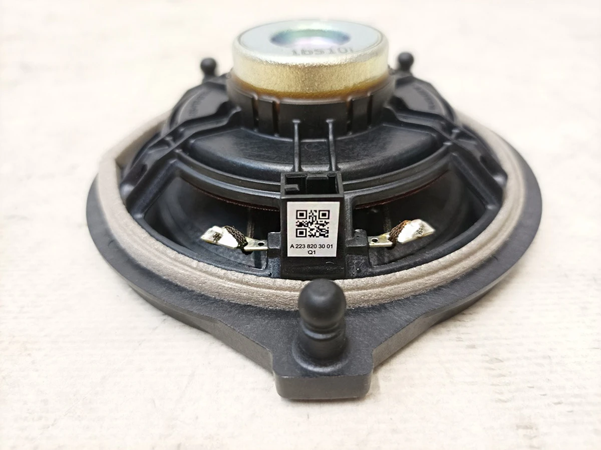 Динамик среднечастотный передней панели Burmeister Mercedes EQS A2238203001