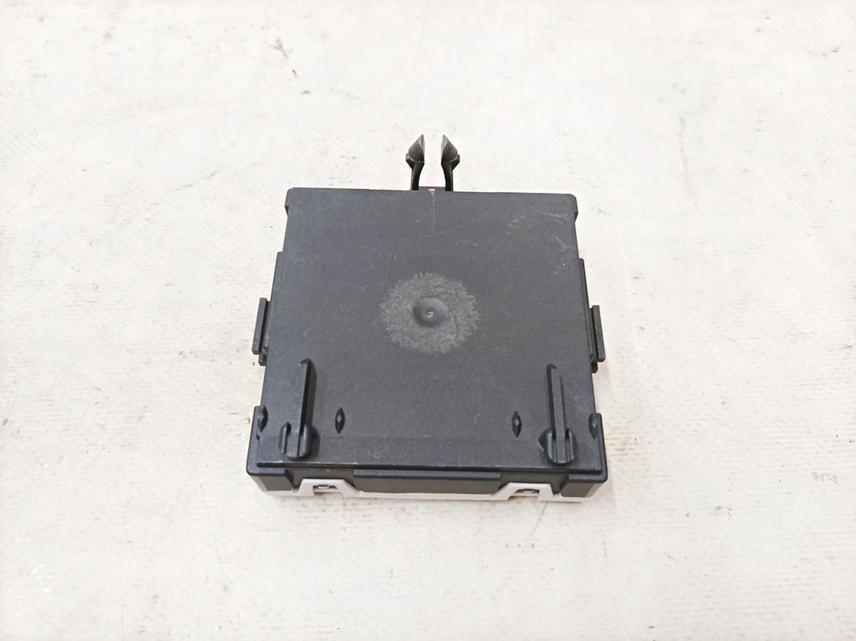 Блок керування дверей задніх лівих Mercedes EQS A2239006828