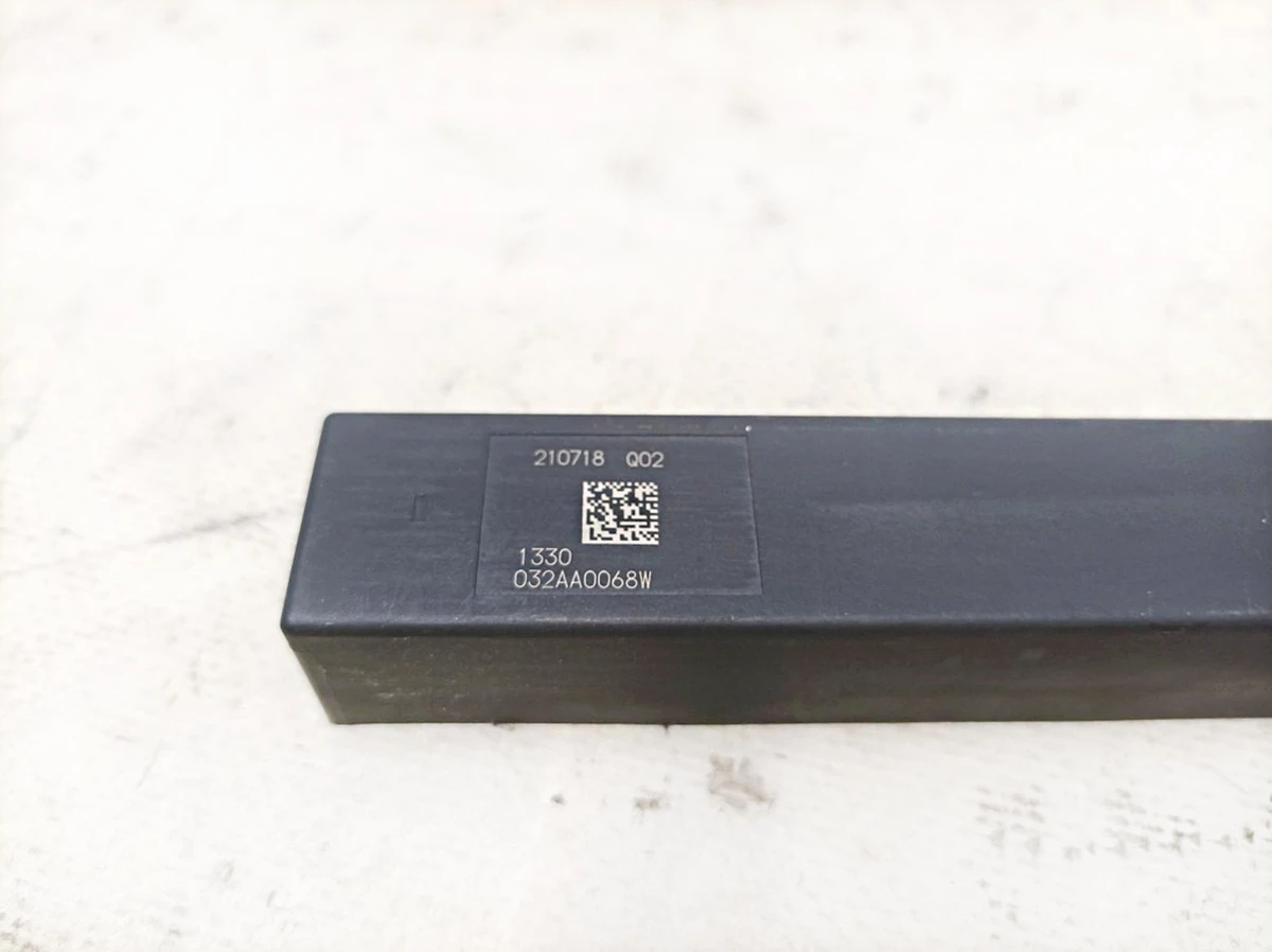 Антена безключового доступу Keyless Mercedes EQS A2239052100