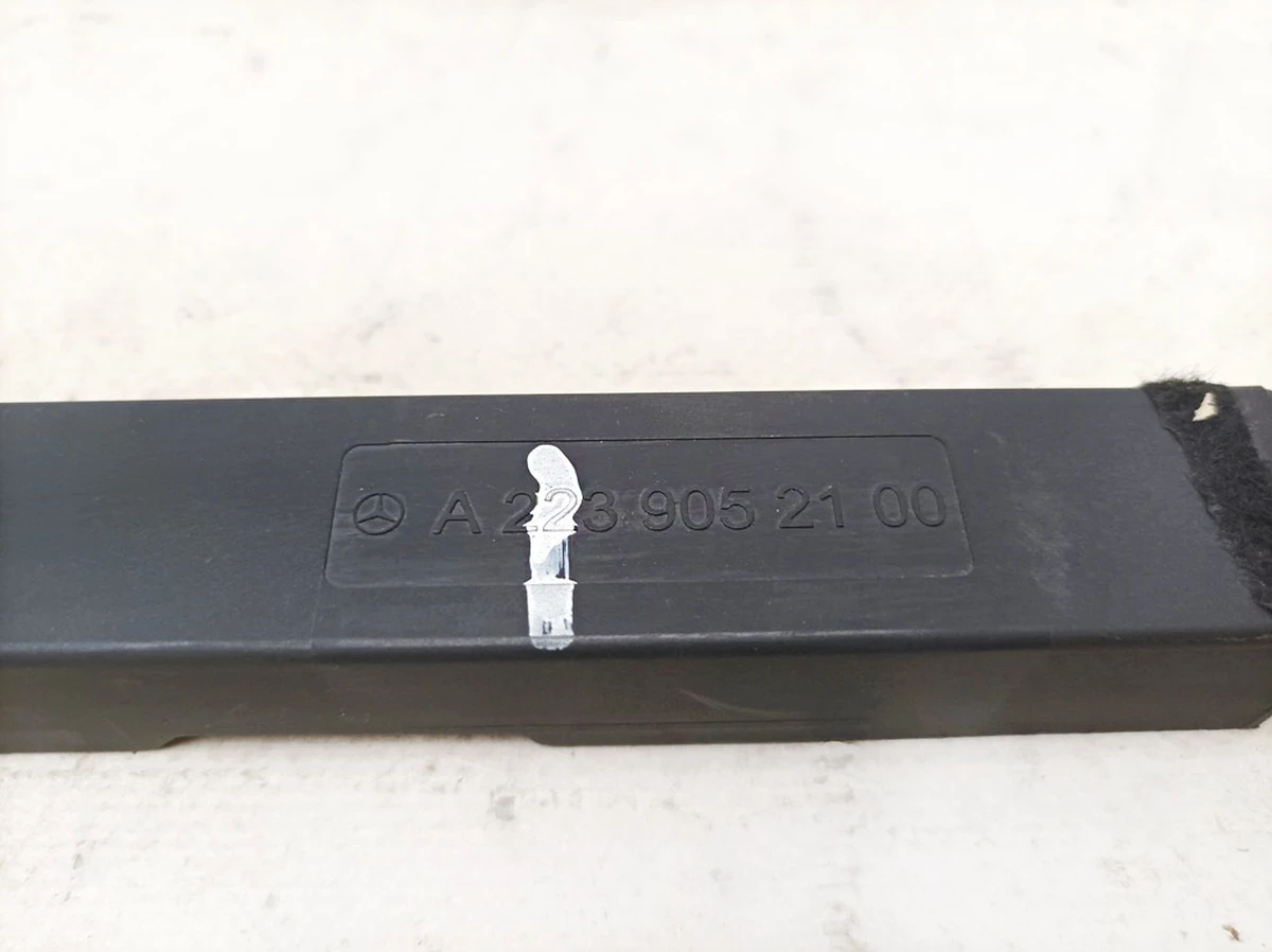 Антена безключового доступу Keyless Mercedes EQS A2239052100