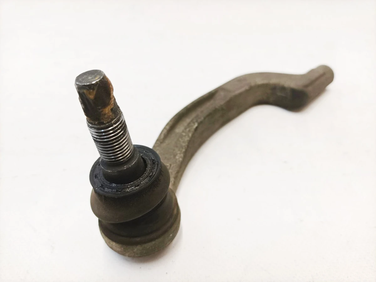 Наконечник рулевой тяги левый Mercedes B-Class A2463301700