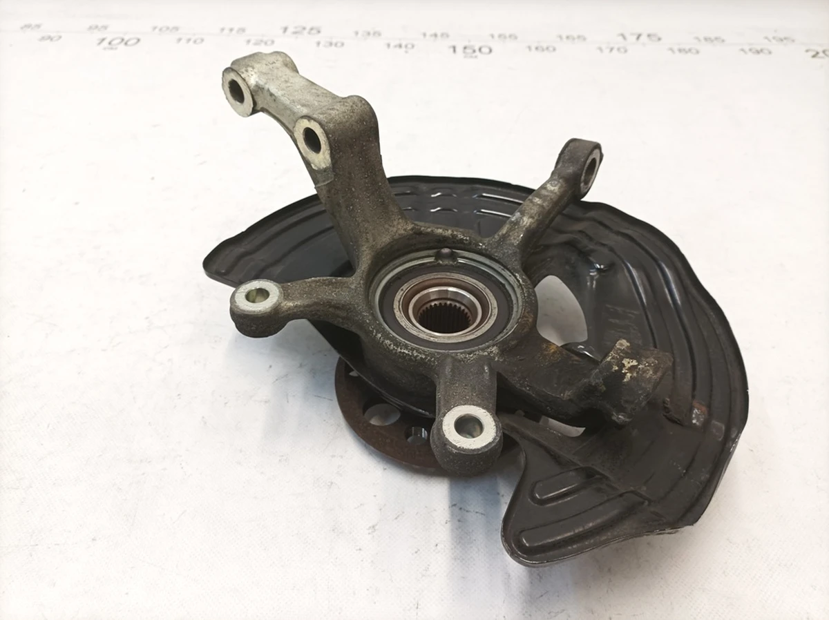 Front right steering knuckle with hub assembly Mercedes B-Class A2464210820