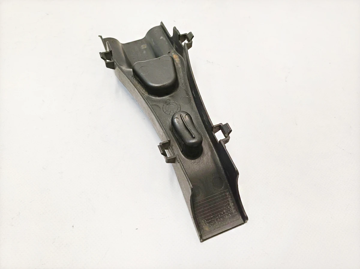 Накладка важеля заднього лівого правого Mercedes B-Class A2463520788