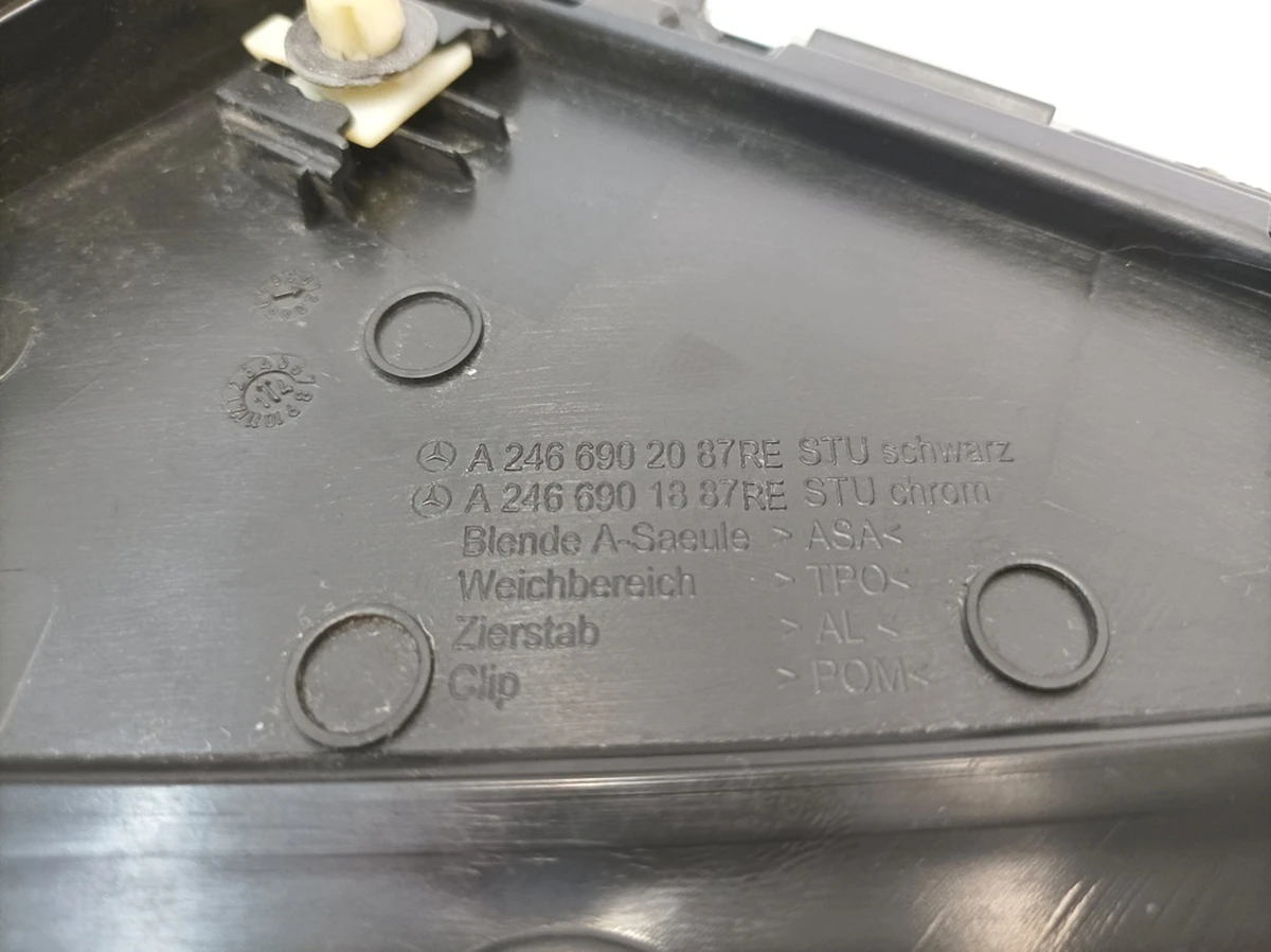 A-pillar trim, outer right (damaged seal) Mercedes B-Class A2466901887