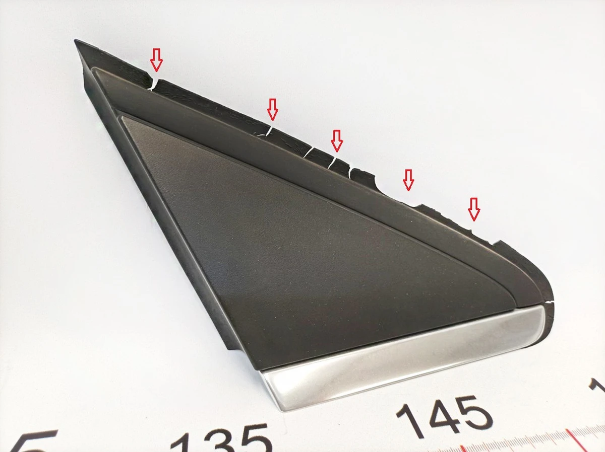 A-pillar trim, outer right (damaged seal) Mercedes B-Class A2466901887