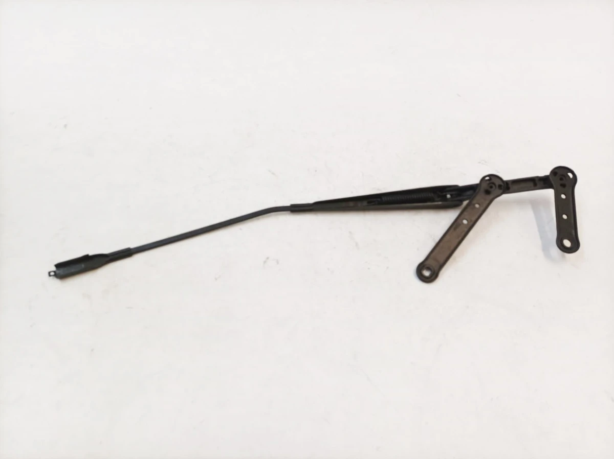 Рычаг стеклоочистителя сторона пассажира Mercedes B-Class A2468200244