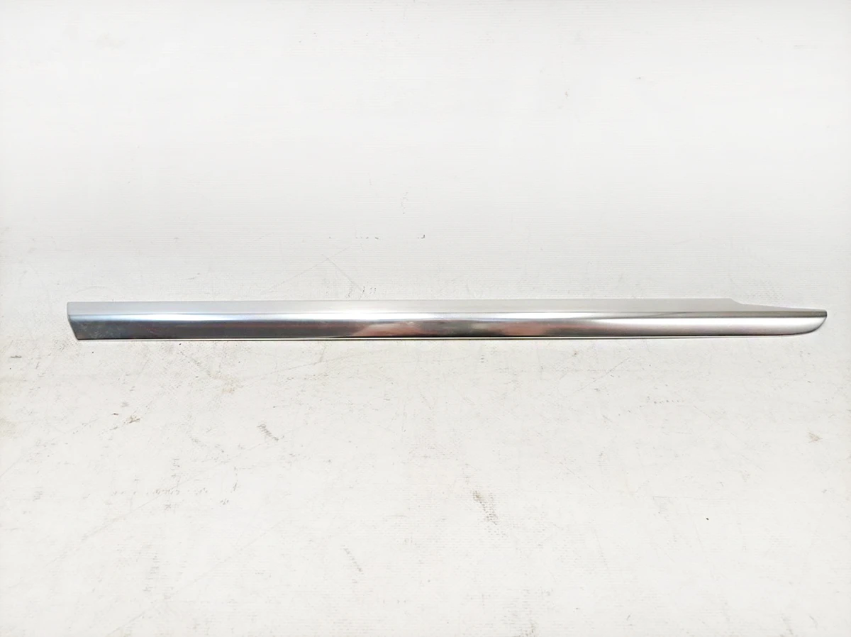 Молдинг кватирки задньої лівої нижній Mercedes EQS A2976731900