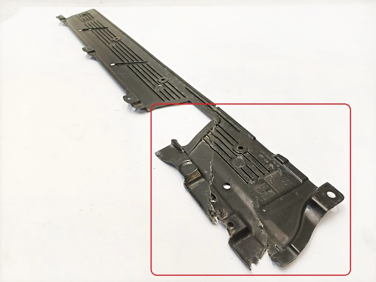 Front right sill guard with damage Mercedes EQS A2976808404