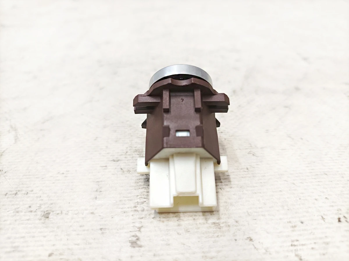 Кнопка открытия перчаточного ящика (бардачок) Mercedes EQS A2979050701