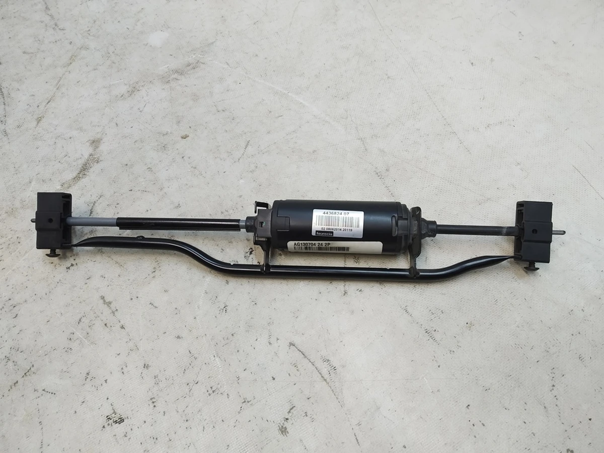 4 Driver's seat travel motor assy Tesla model S 4436824 07