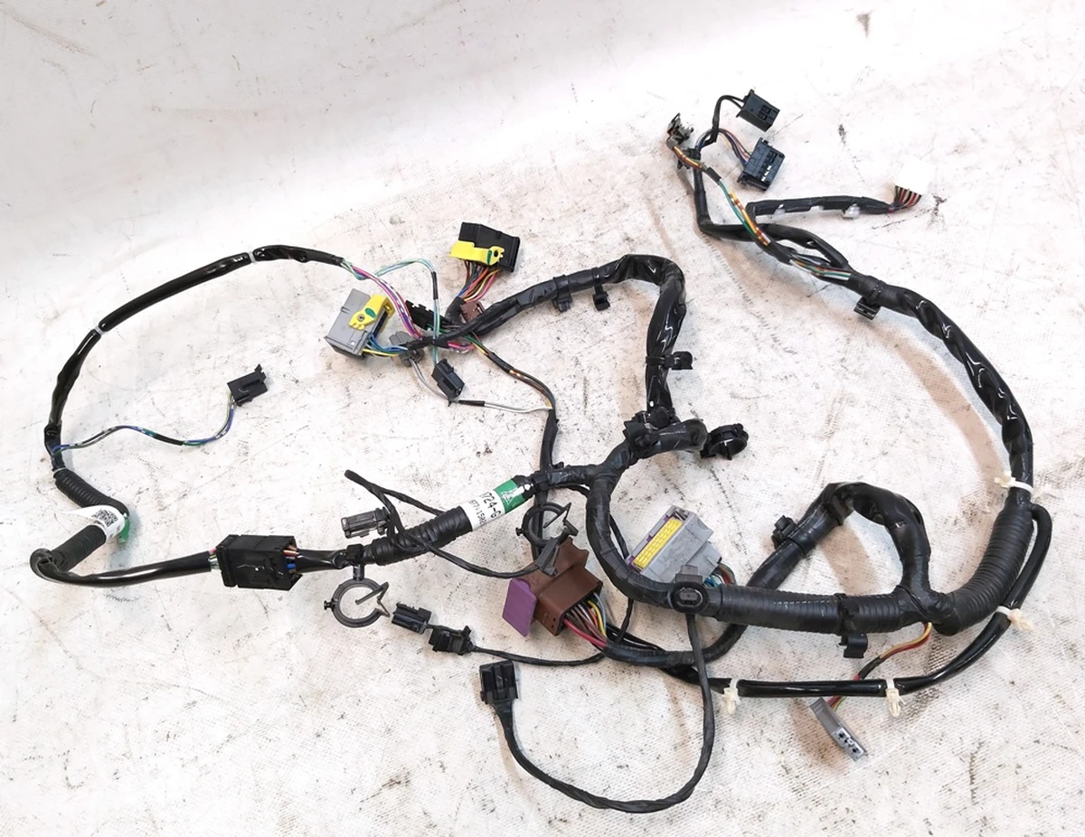 12 Електропроводка сидіння водія BASE Tesla model S AG130728-B